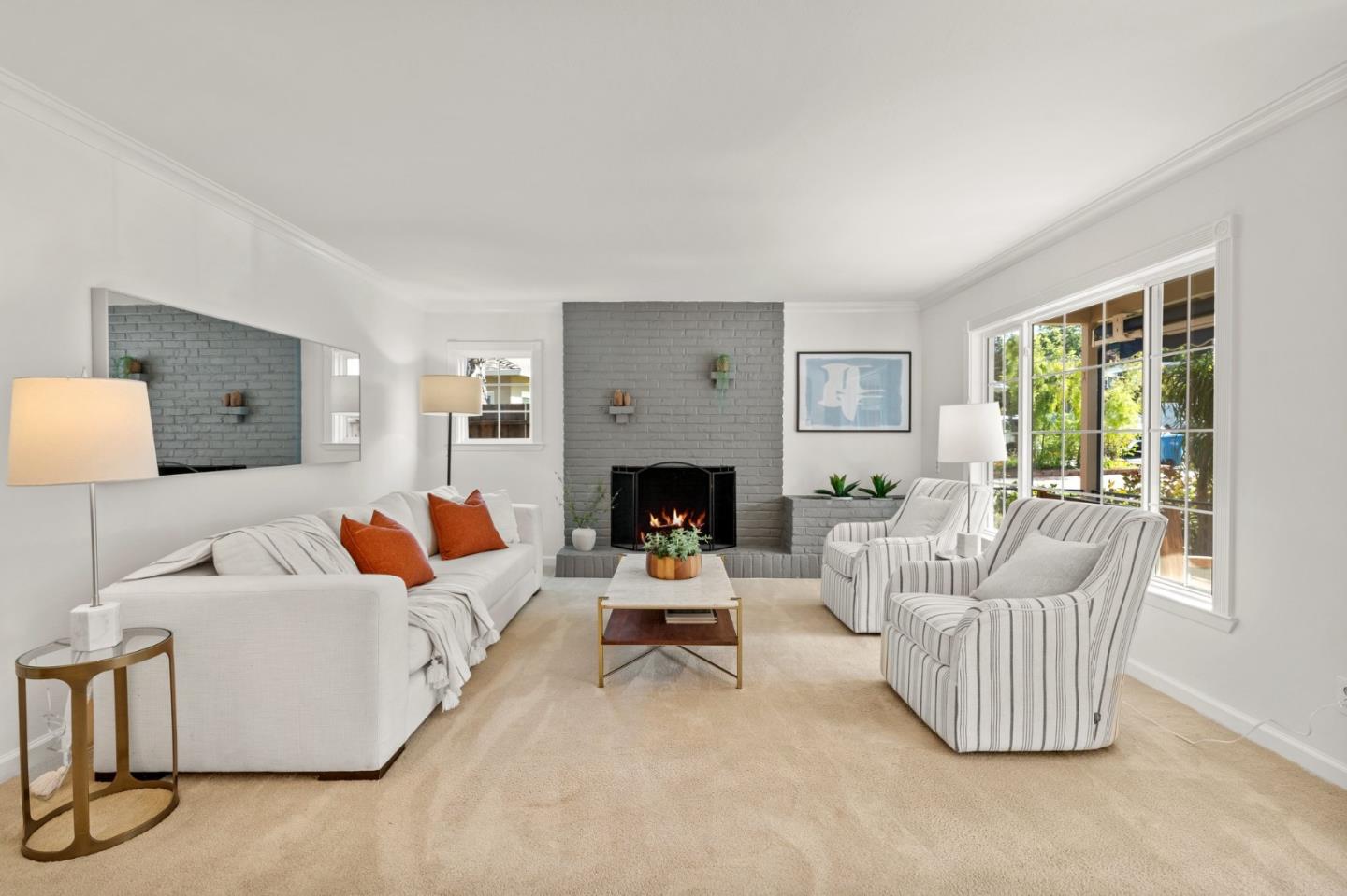 1411 Cordilleras AVE