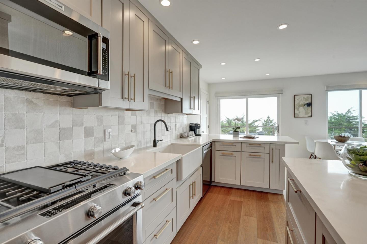 552 Heathcliff Drive