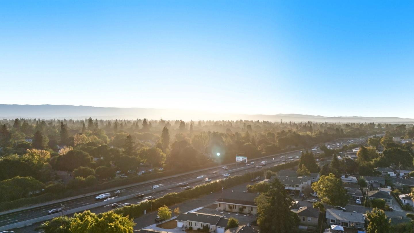 1117 Henderson Avenue