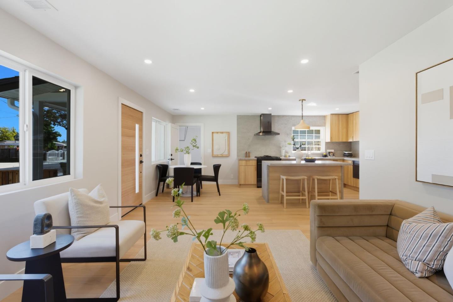 1117 Henderson Avenue