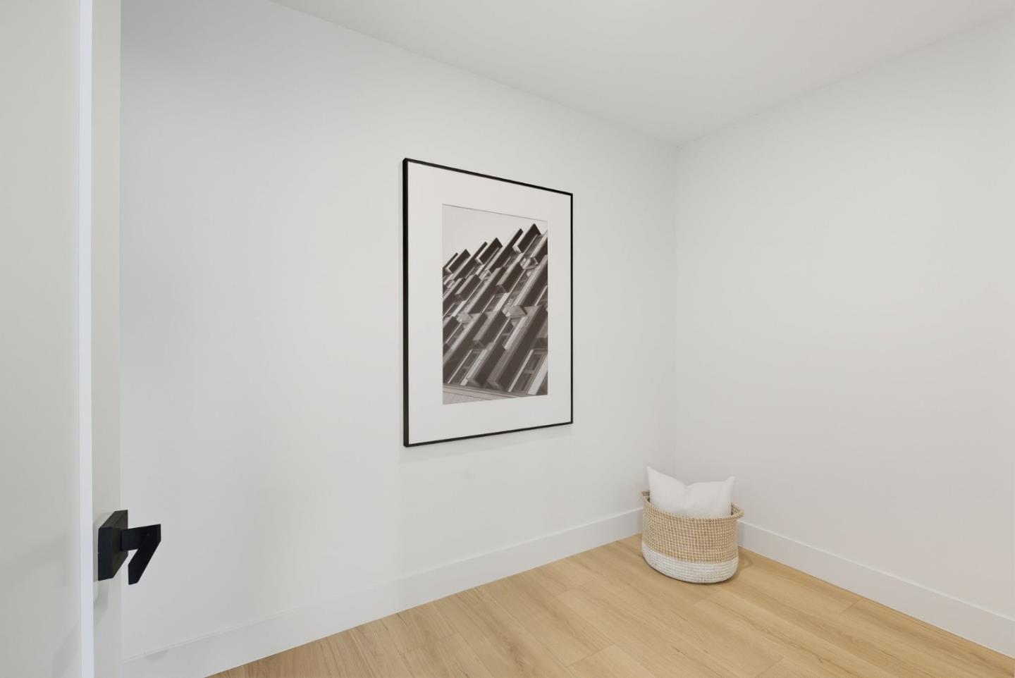 1117 Henderson Avenue