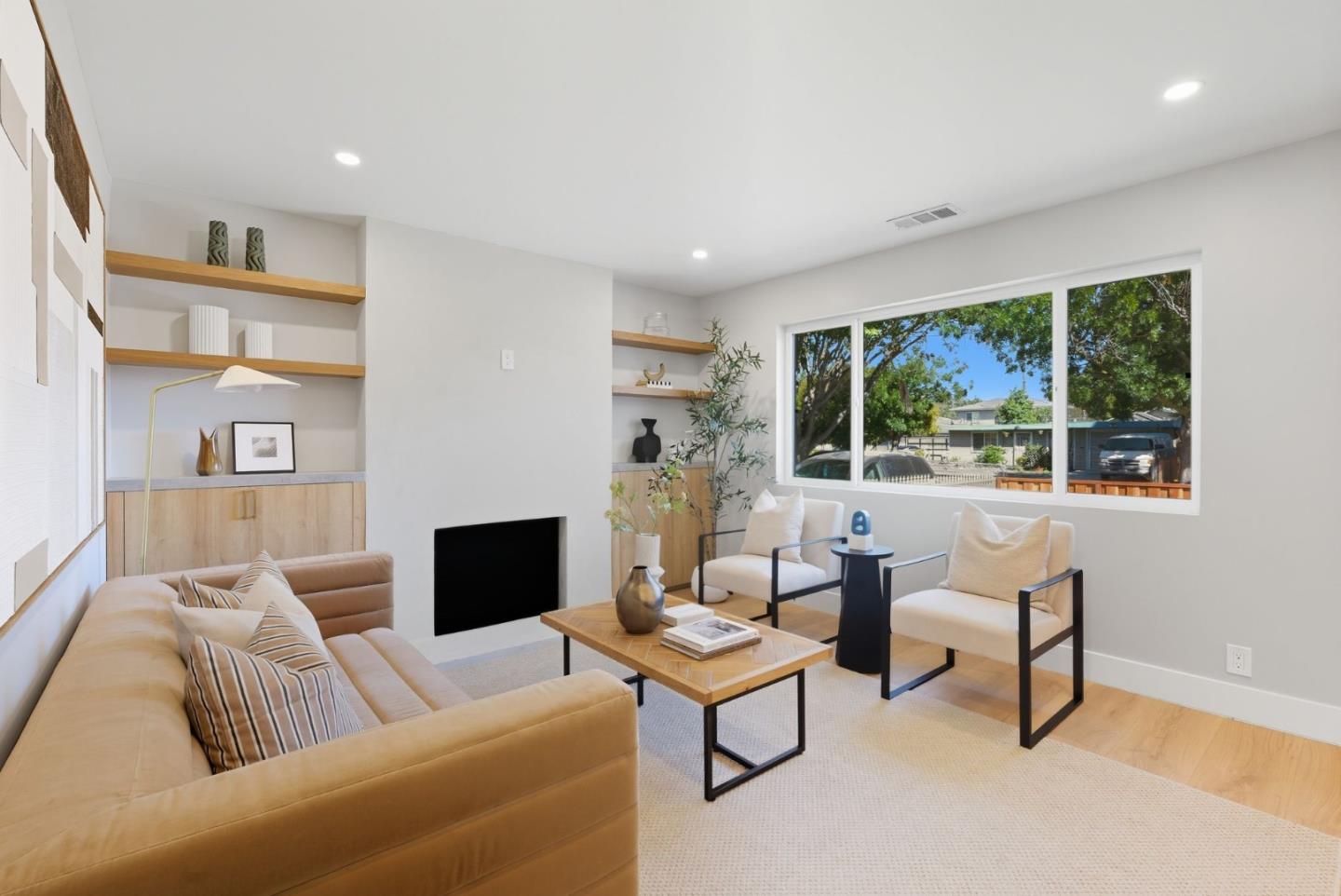 1117 Henderson Avenue