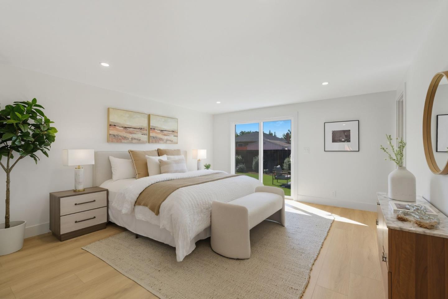 1117 Henderson Avenue