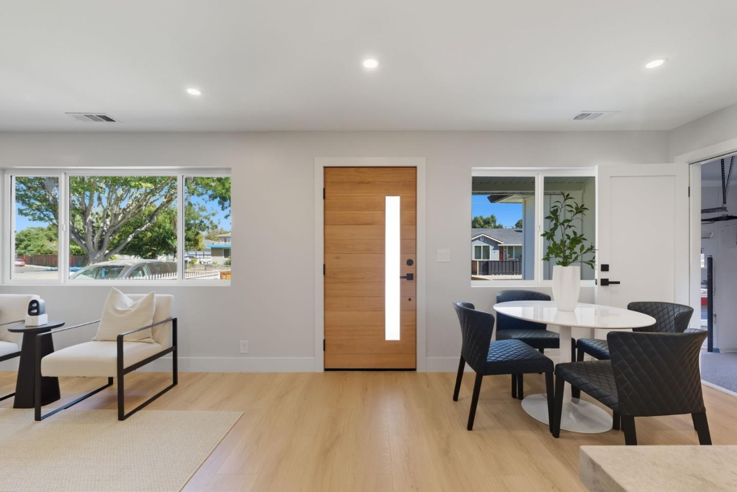 1117 Henderson Avenue