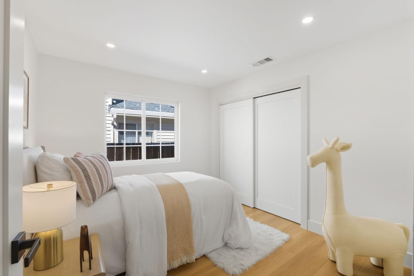 1117 Henderson Avenue