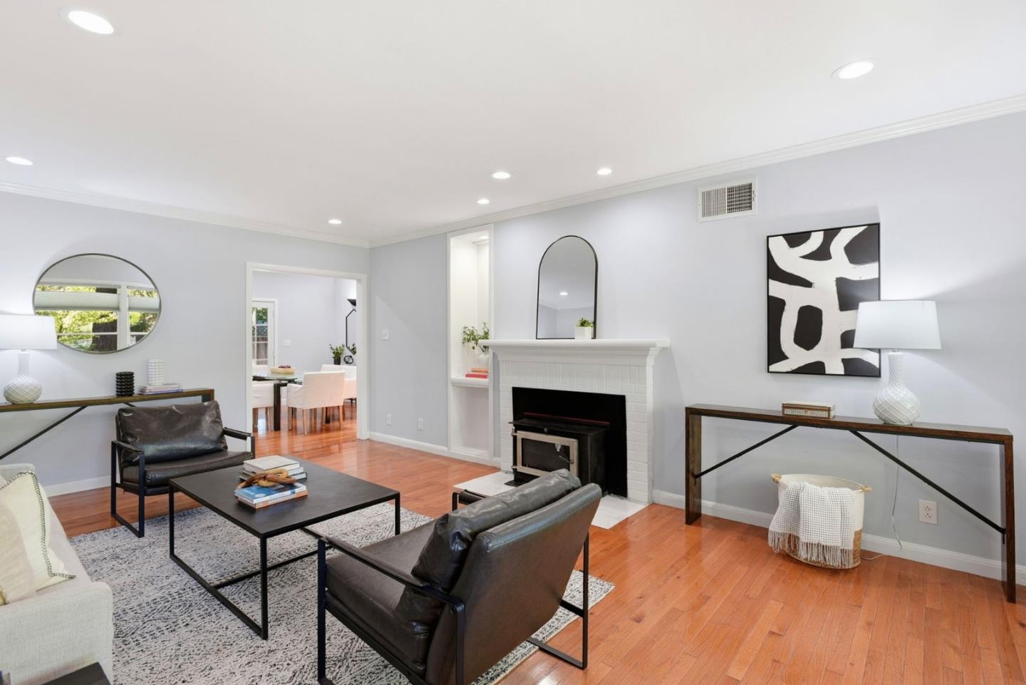 3010 Alameda De Las Pulgas