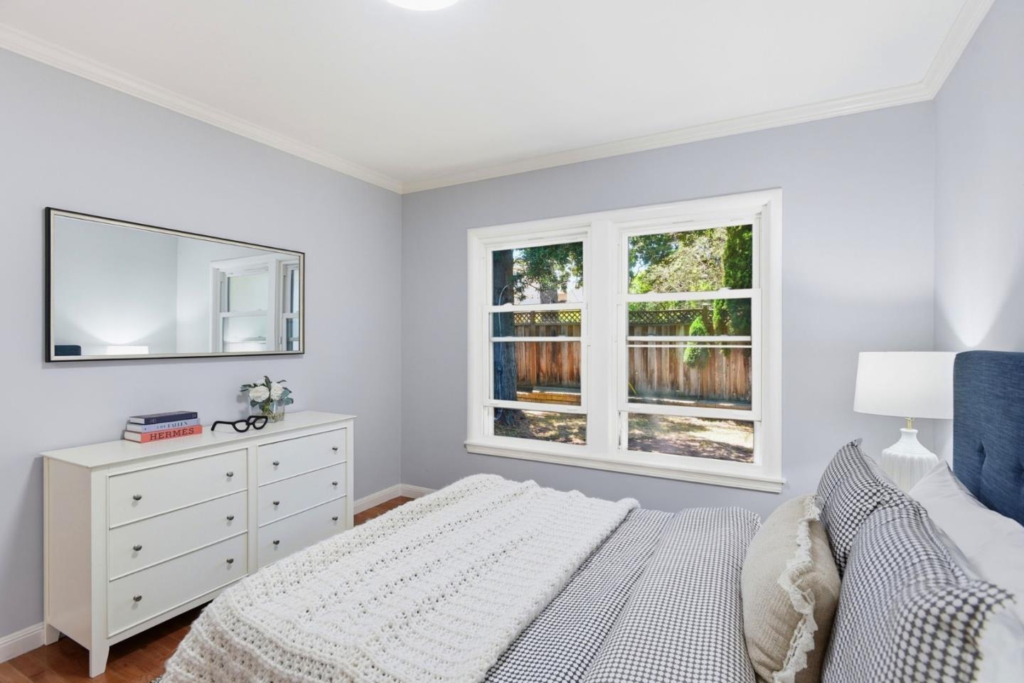 3010 Alameda De Las Pulgas