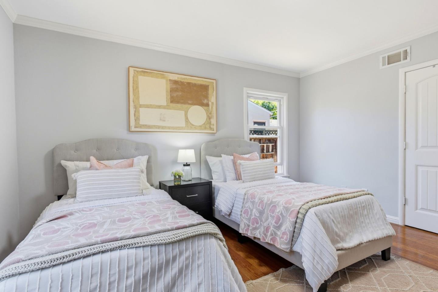 3010 Alameda De Las Pulgas