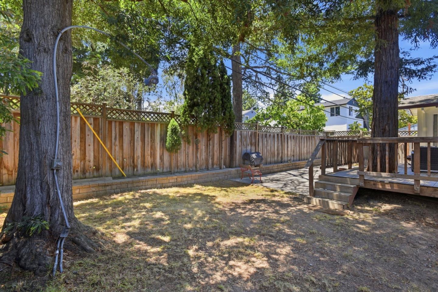 3010 Alameda De Las Pulgas