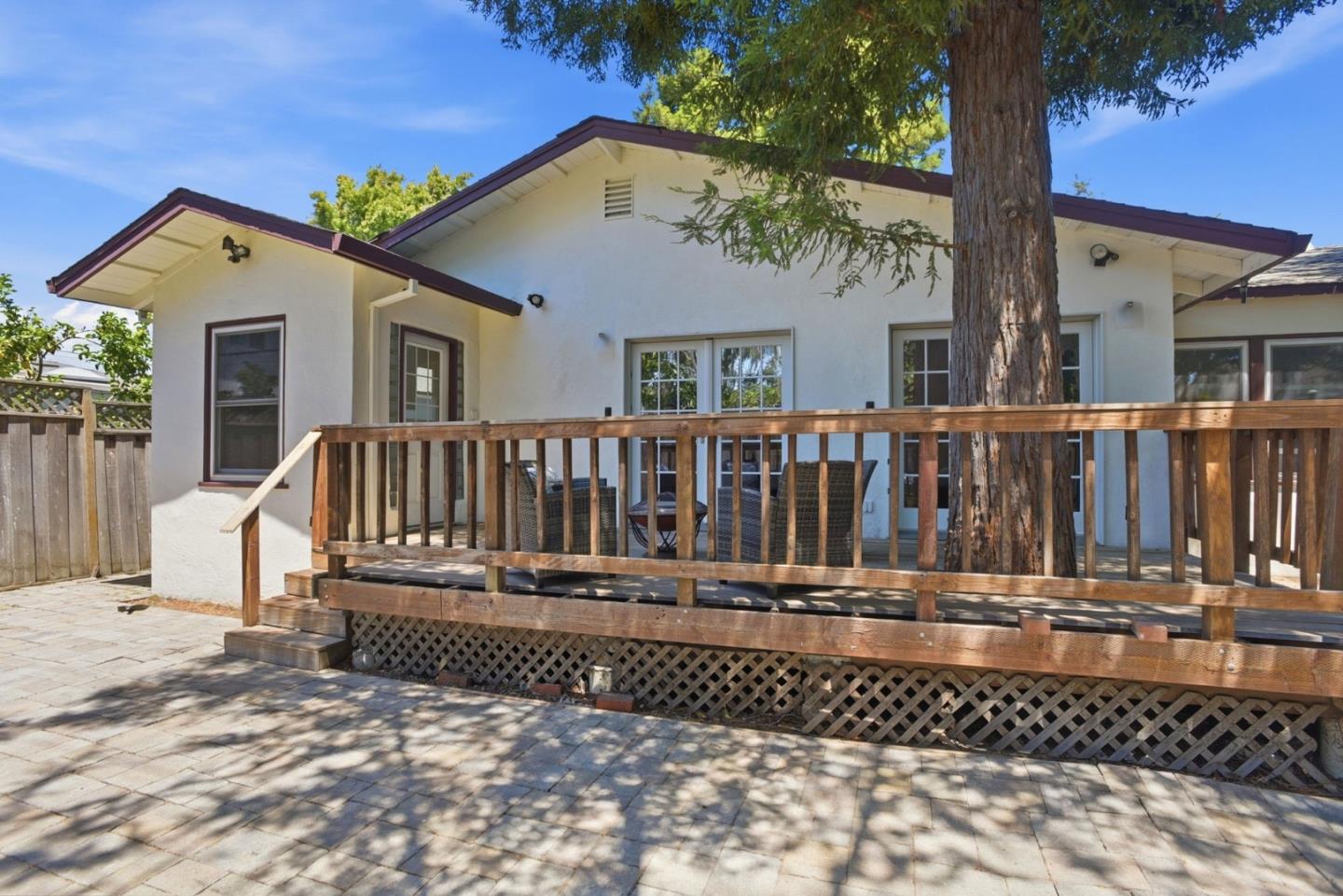 3010 Alameda De Las Pulgas