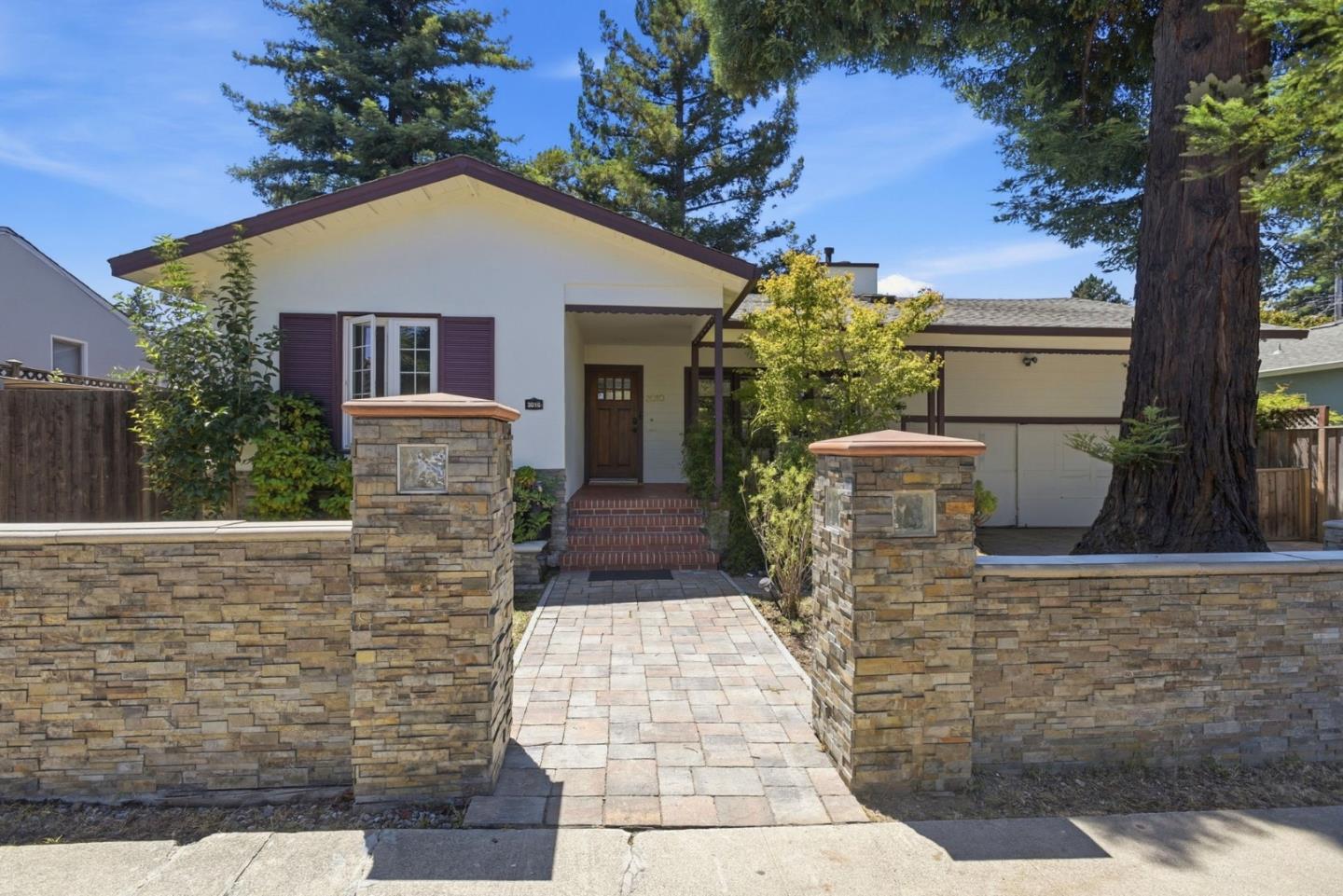 3010 Alameda De Las Pulgas