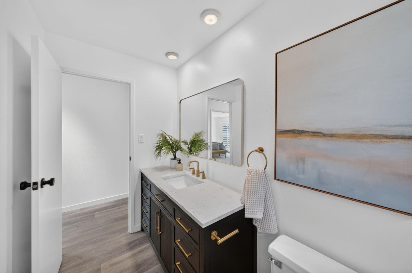 2428 Hastings DR