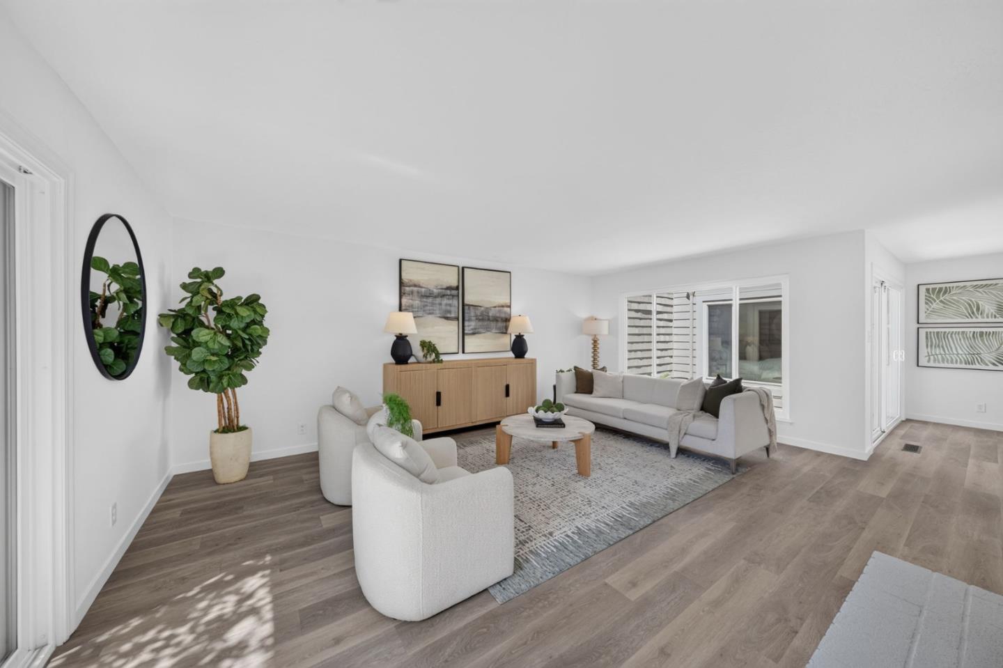 2428 Hastings DR