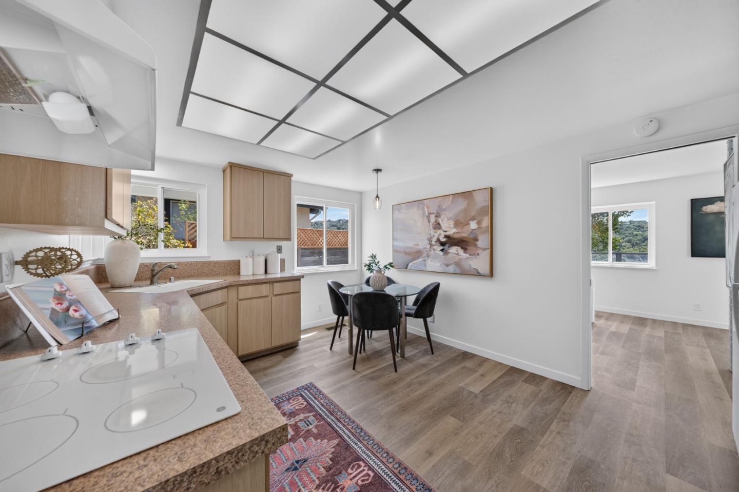 2428 Hastings DR