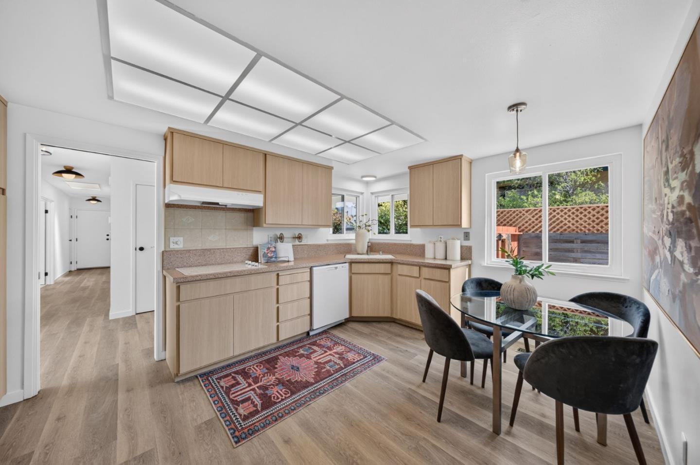 2428 Hastings DR