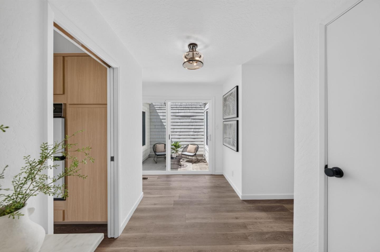 2428 Hastings DR