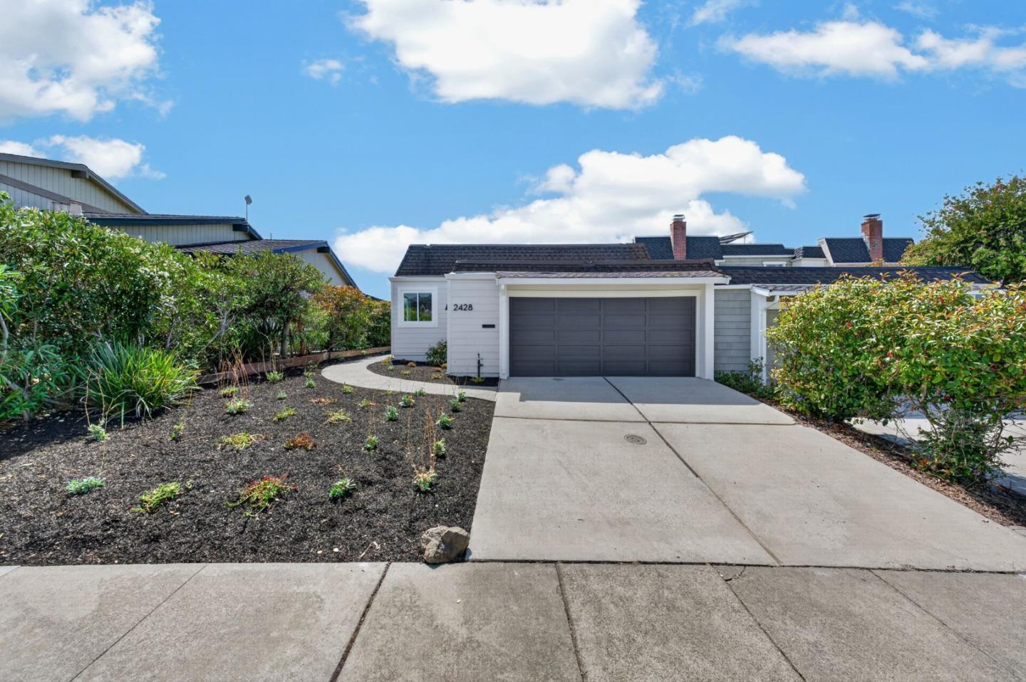 2428 Hastings DR