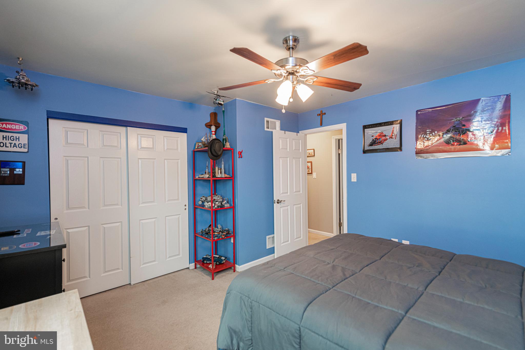 5 LONGVIEW DRIVE