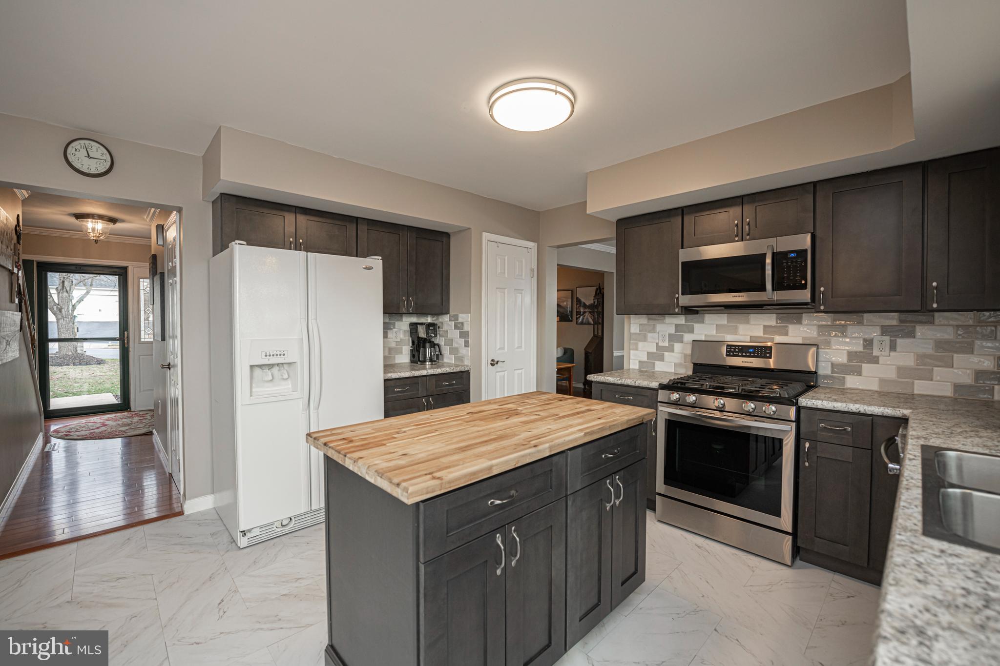 5 LONGVIEW DRIVE