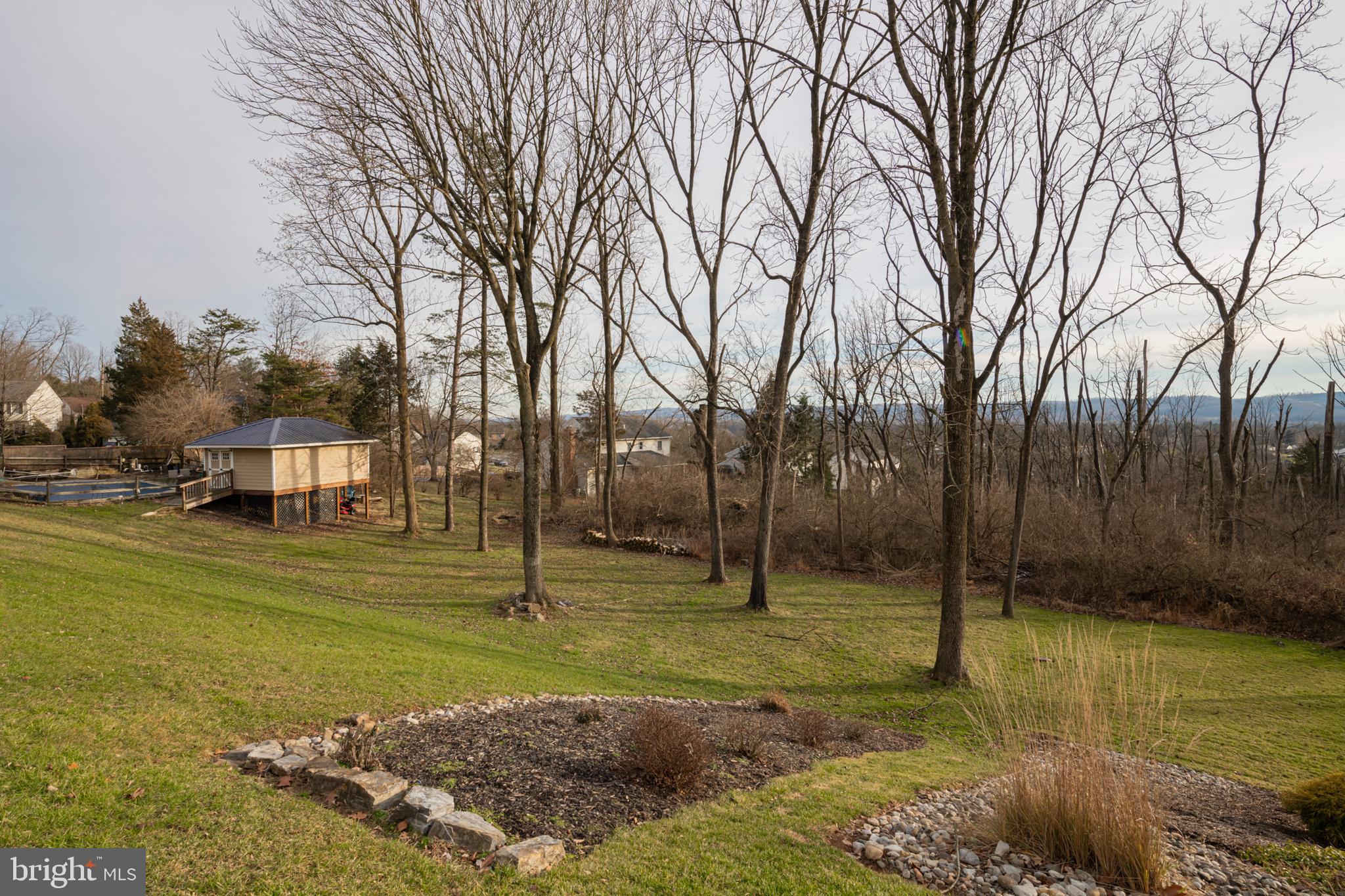 5 LONGVIEW DRIVE