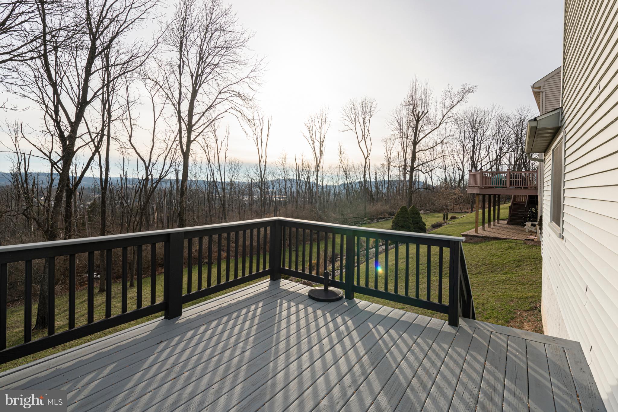 5 LONGVIEW DRIVE