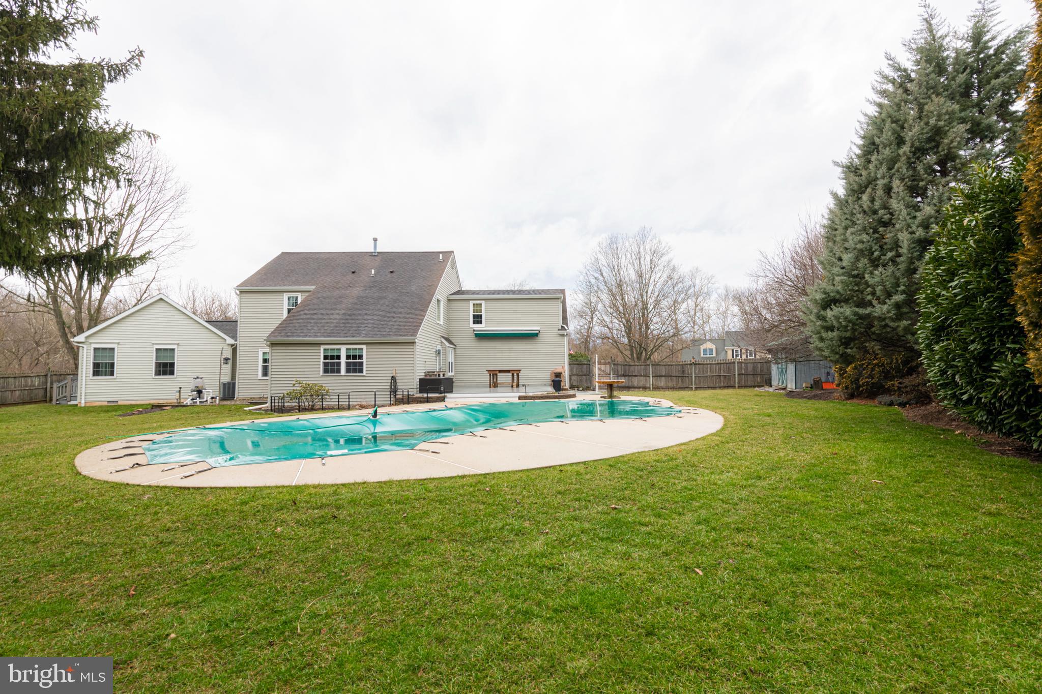 407 SAINT ANNS CIRCLE