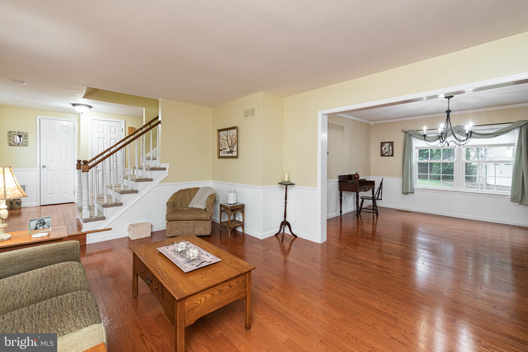 407 SAINT ANNS CIRCLE