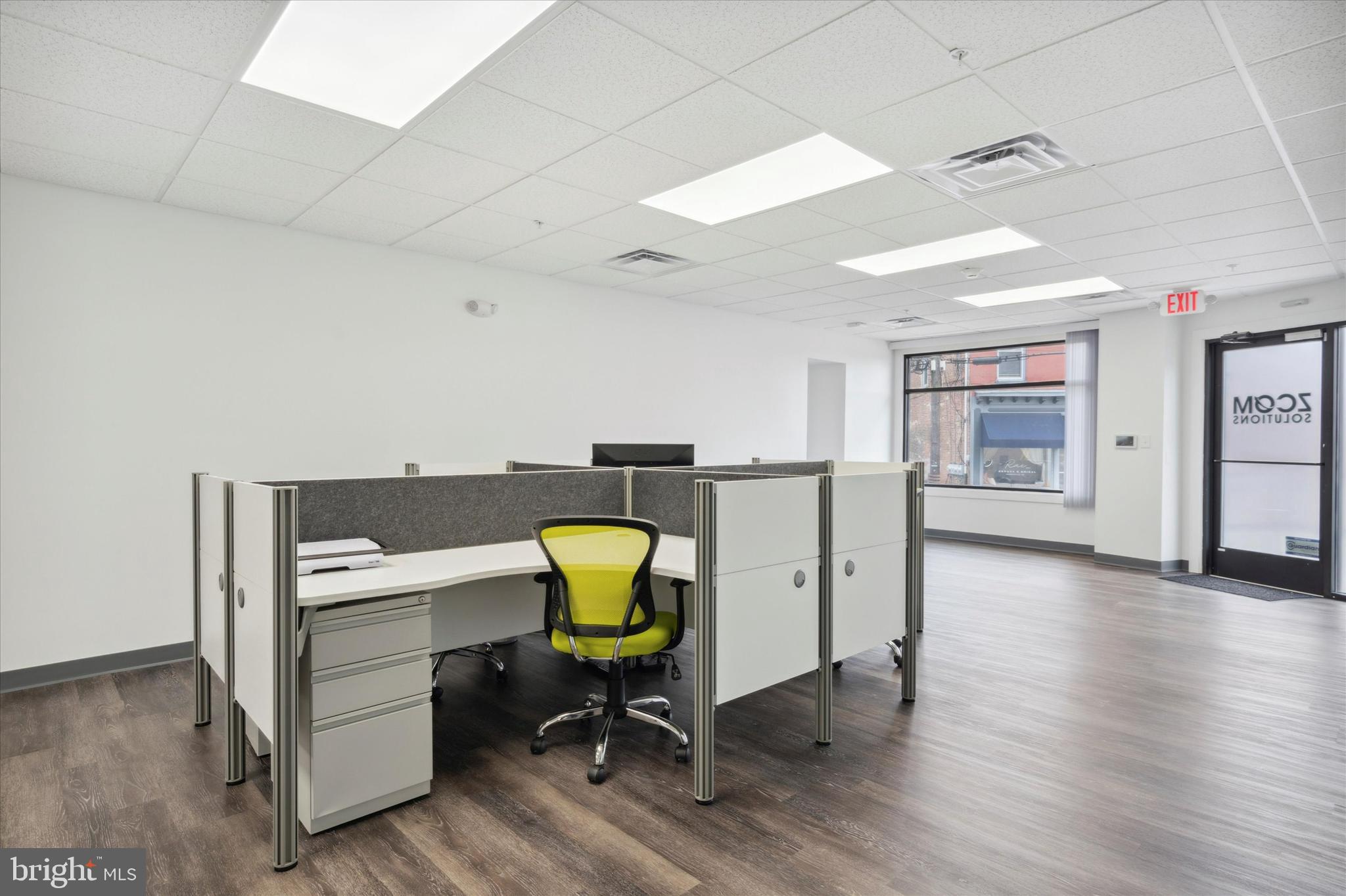 225 W HIGH STREET 1