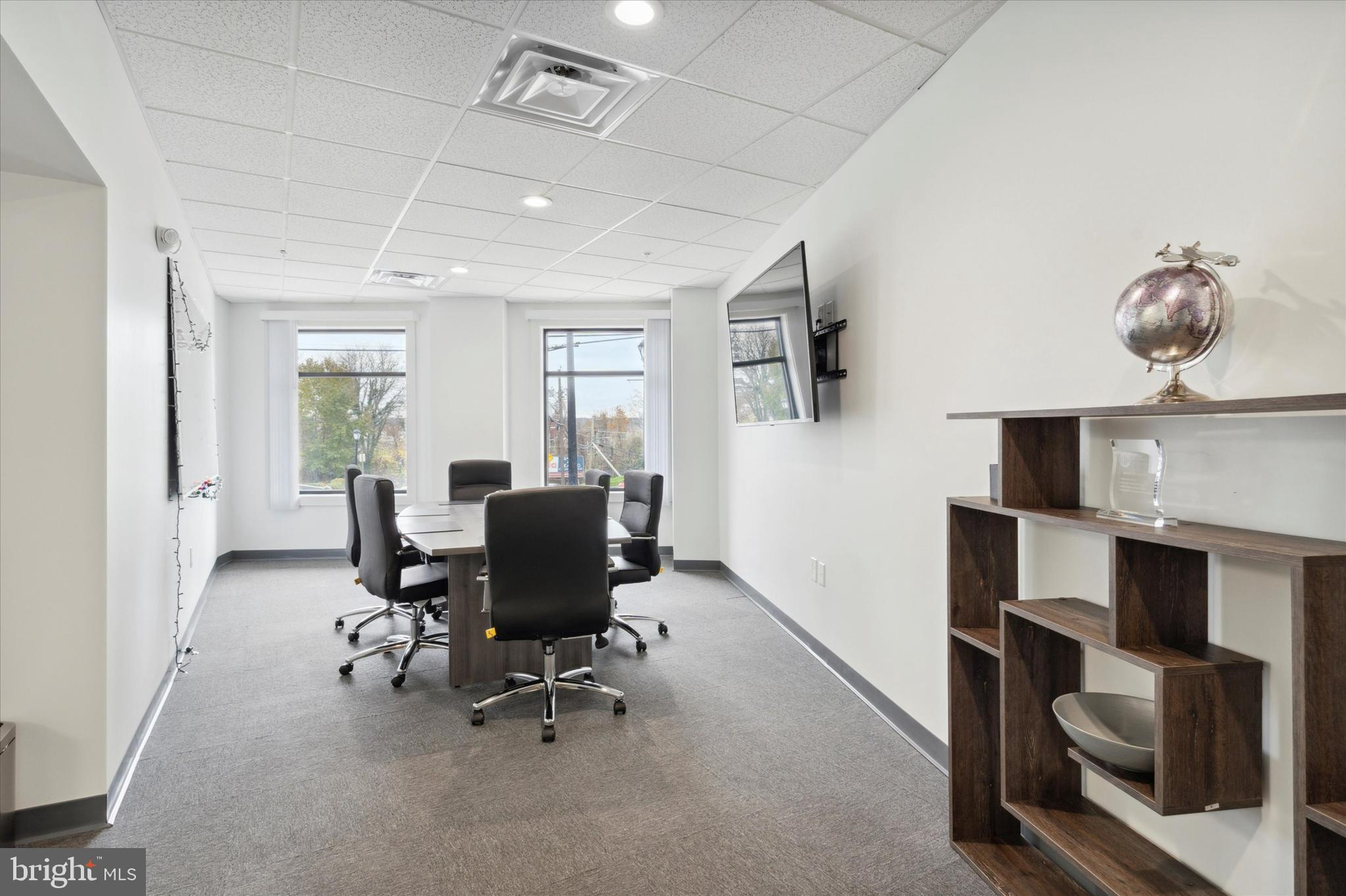 225 W HIGH STREET 1