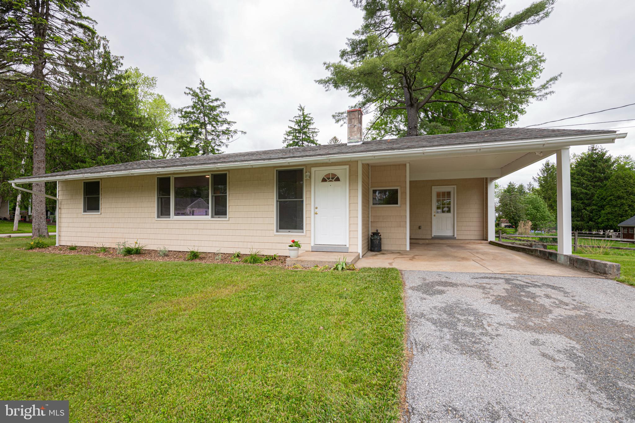 905 WELLS ROAD