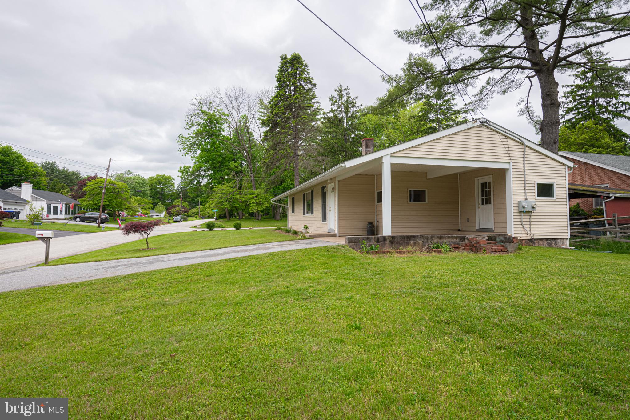 905 WELLS ROAD