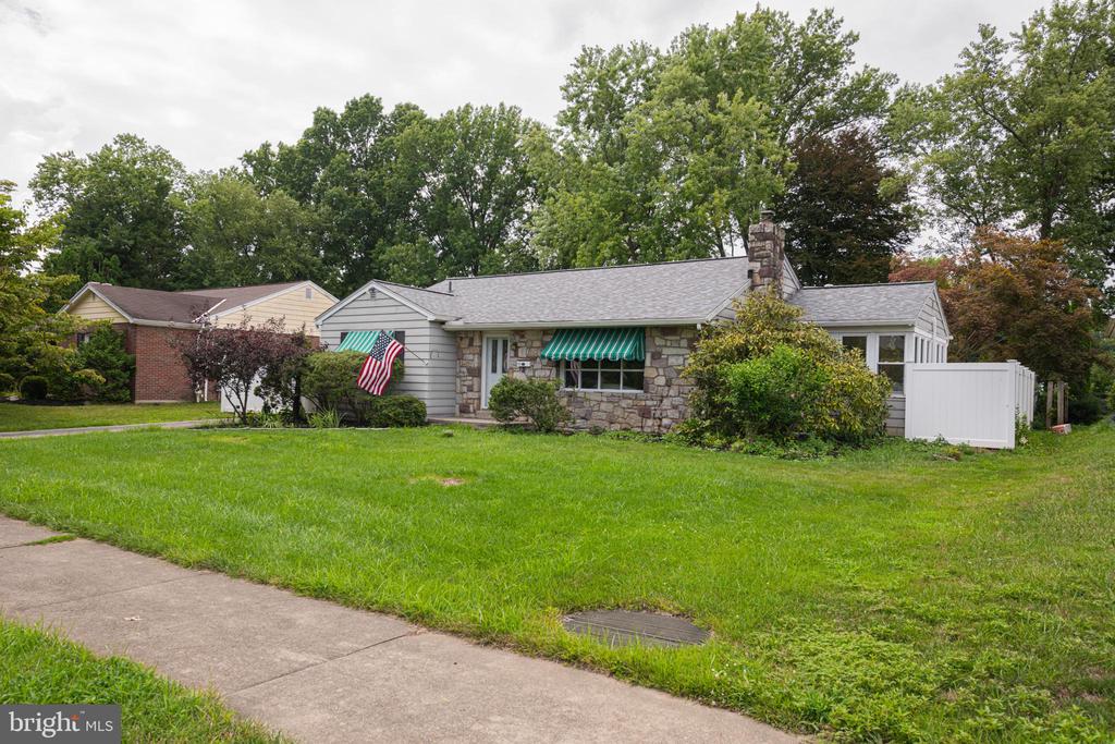 55 KENALCON DRIVE