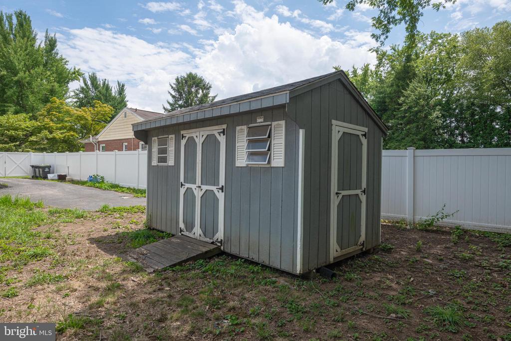 55 KENALCON DRIVE