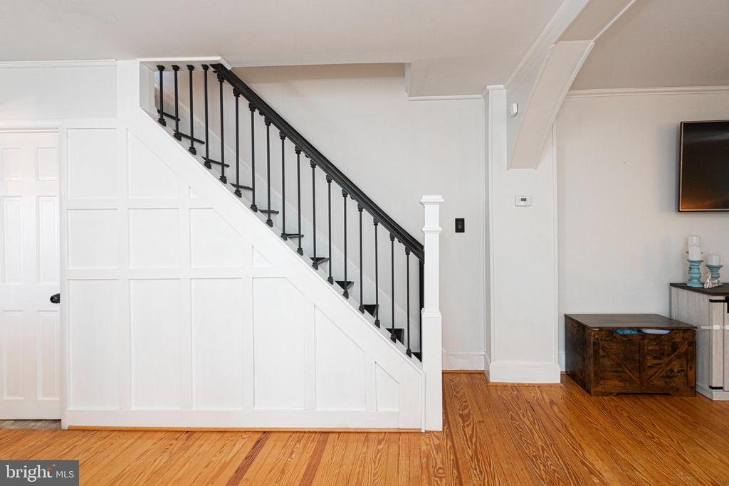 121 COLUMBIA AVENUE