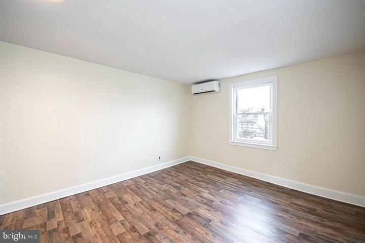 215 BRIDGE STREET UNIT B UNIT B
