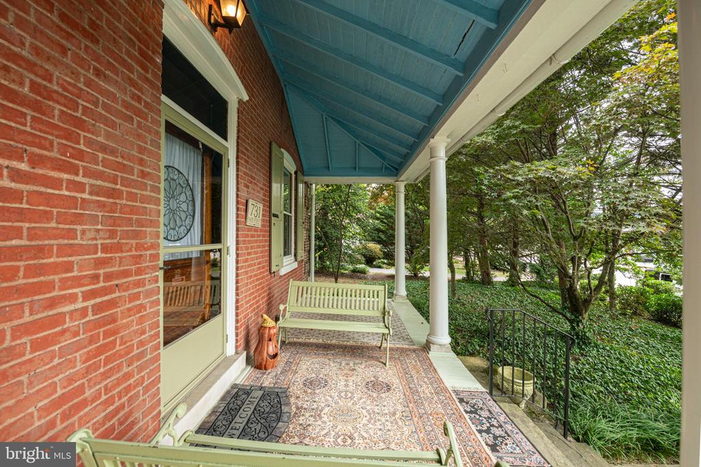 731 MAIN STREET
