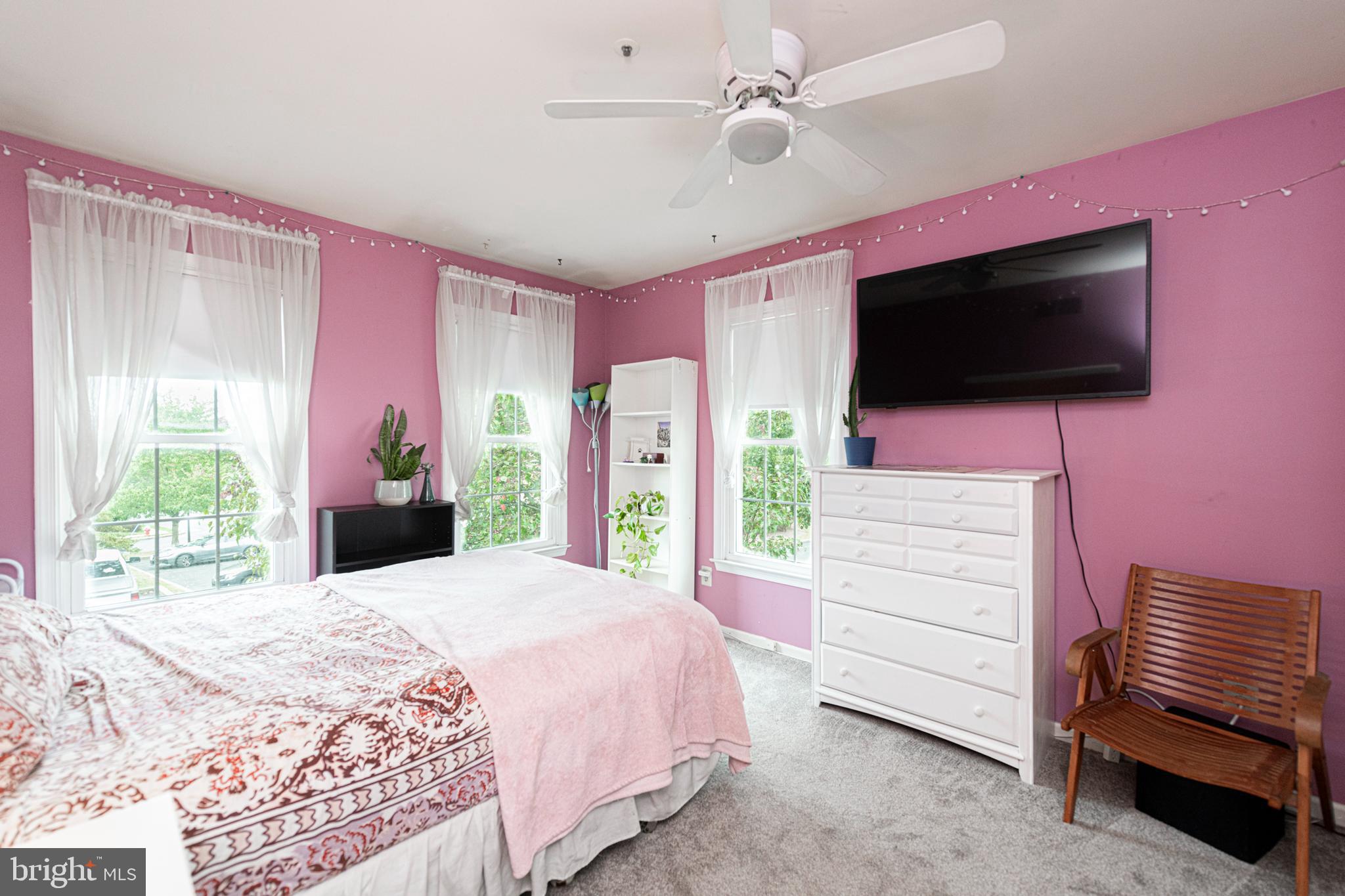 1803 MR PECKS PLACE