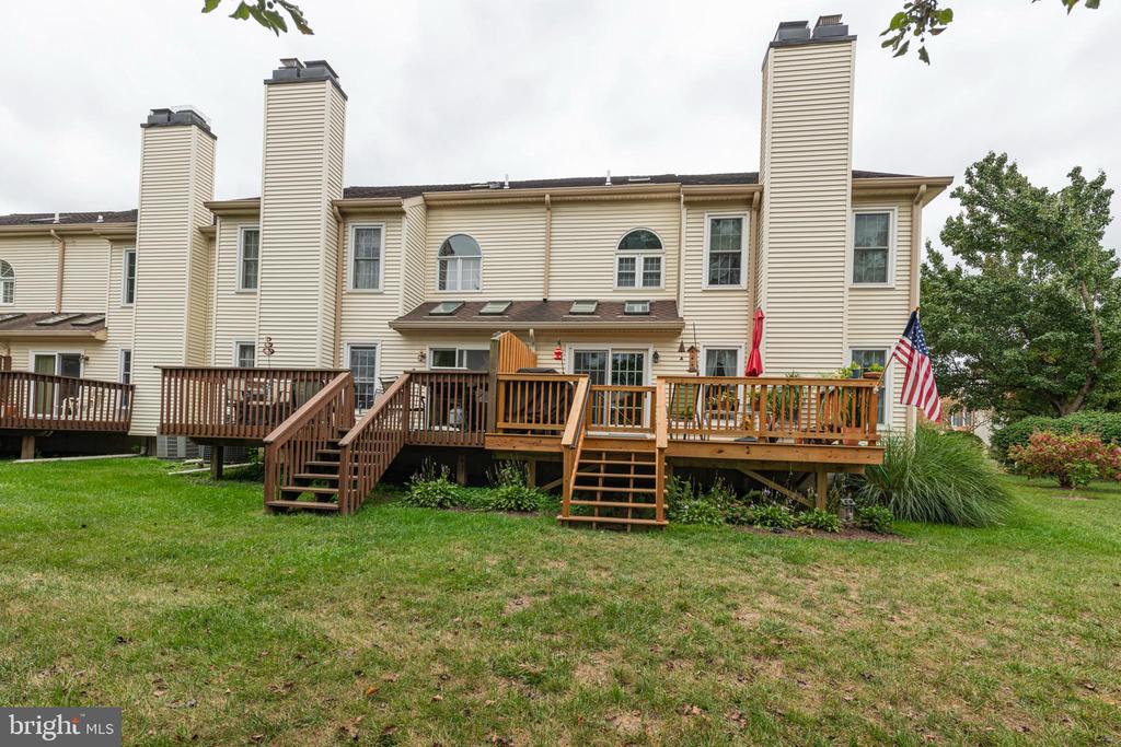 1803 MR PECKS PLACE