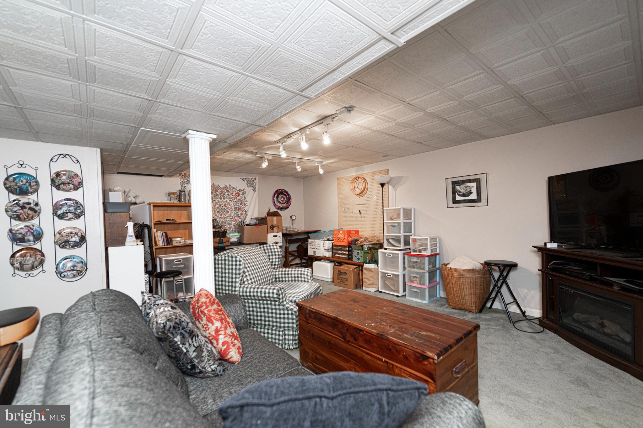 1803 MR PECKS PLACE