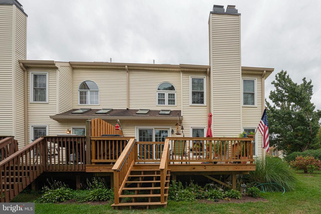 1803 MR PECKS PLACE