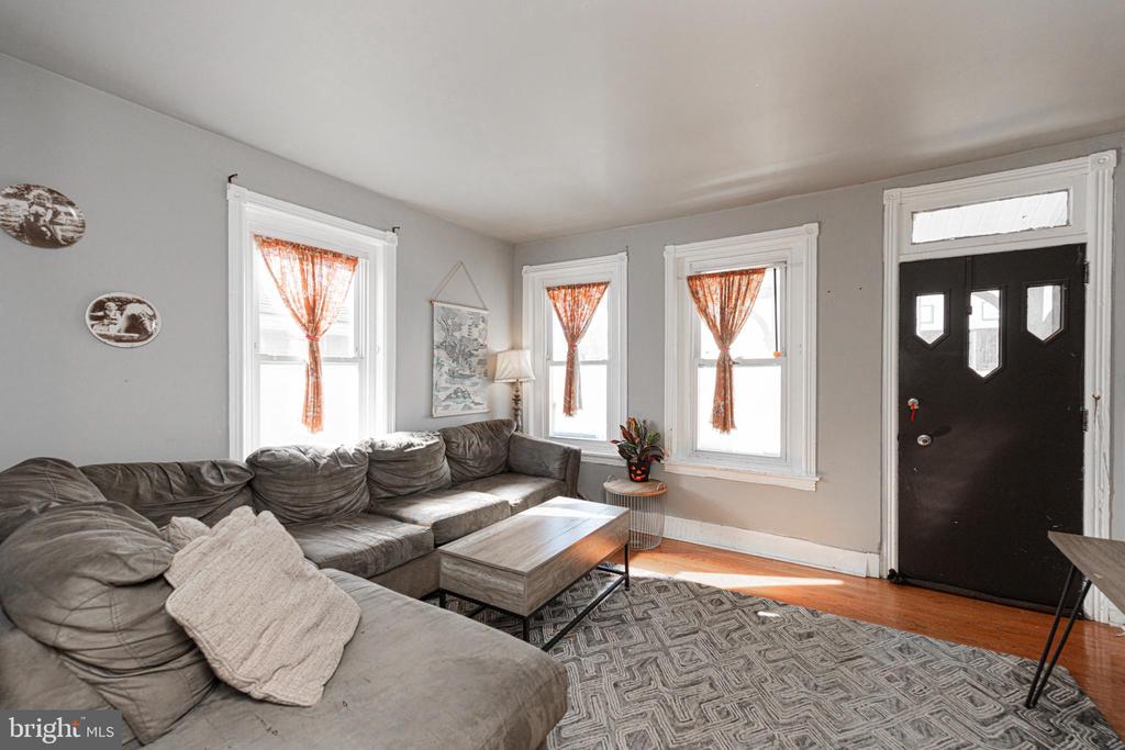 405 FRANKLIN AVENUE