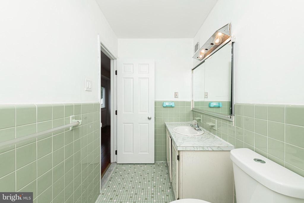 105 ROSKEEN COURT 108