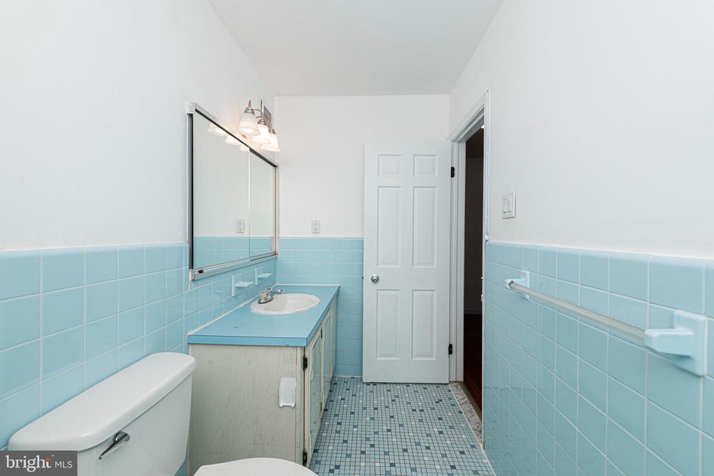 105 ROSKEEN COURT 108