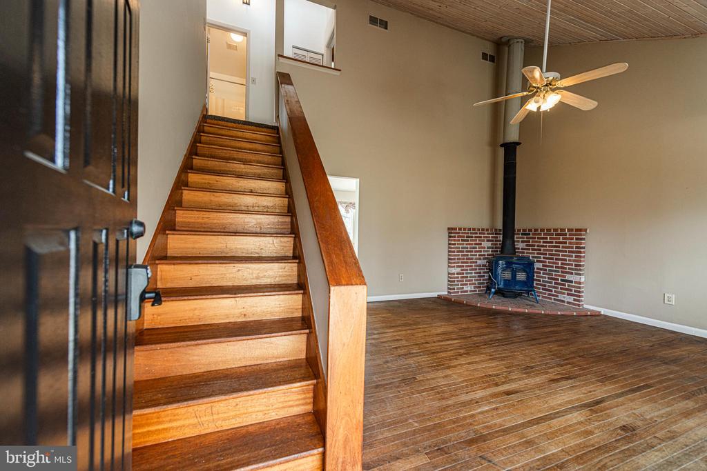 2 EMMETT STREET