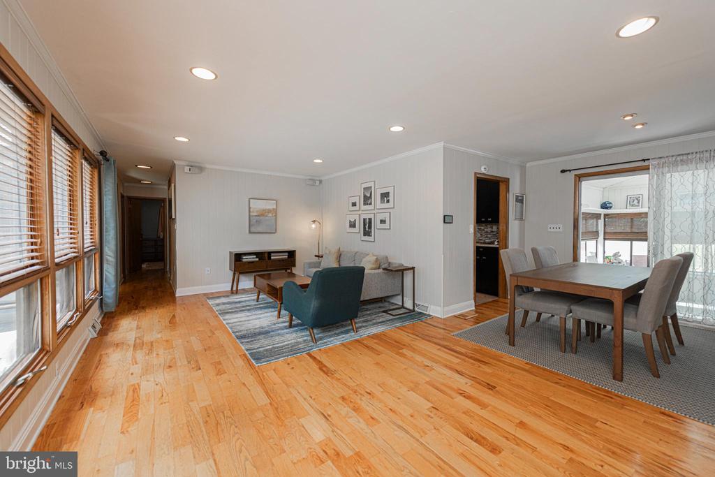 75 RUSSELL ROAD N