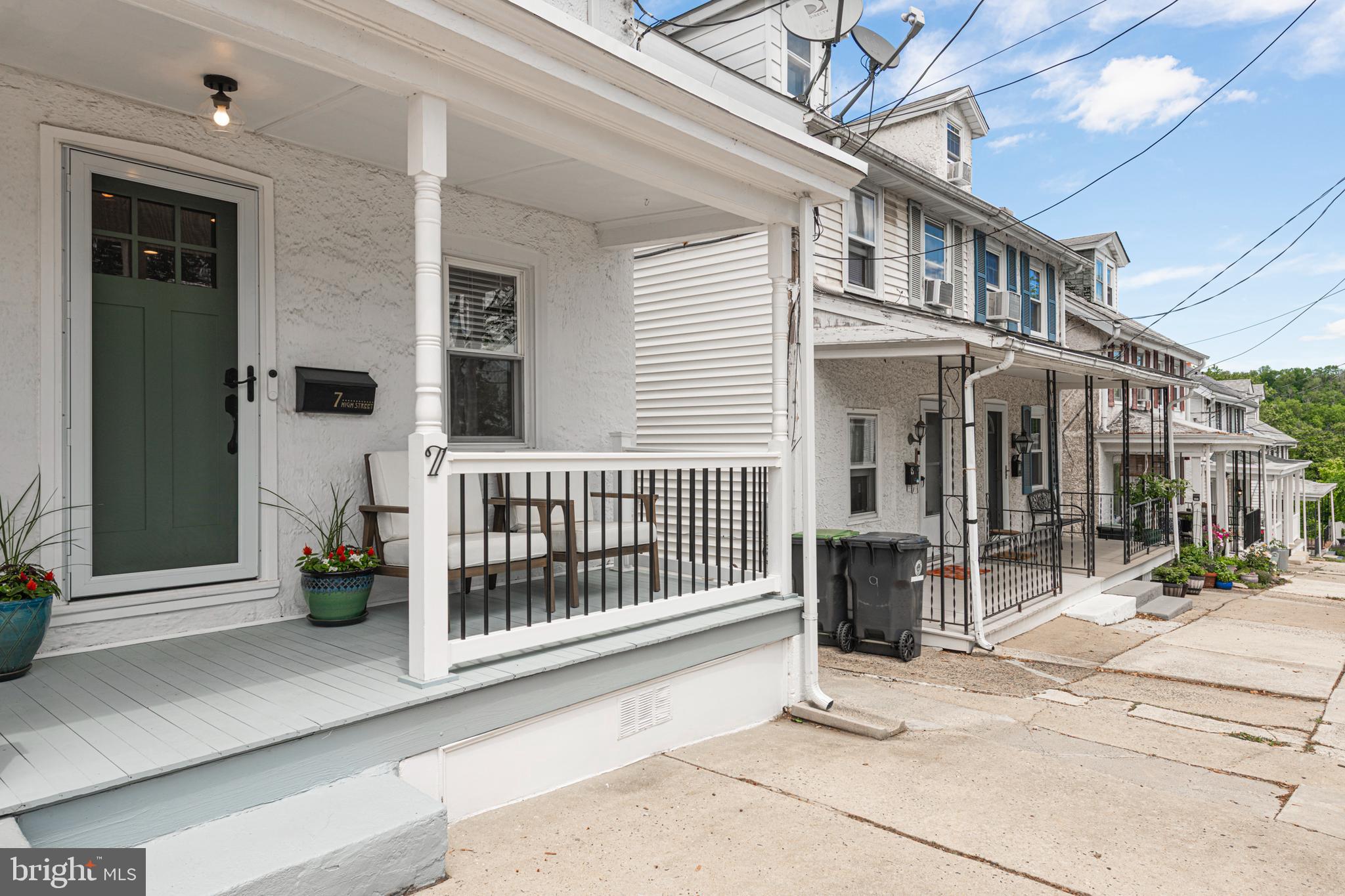 7 HIGH STREET