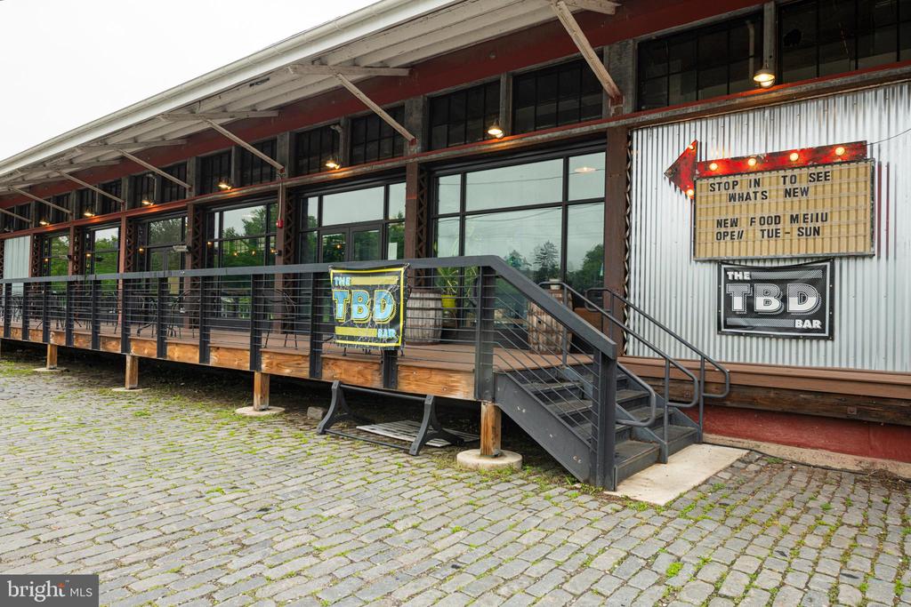 425 BRIDGE STREET