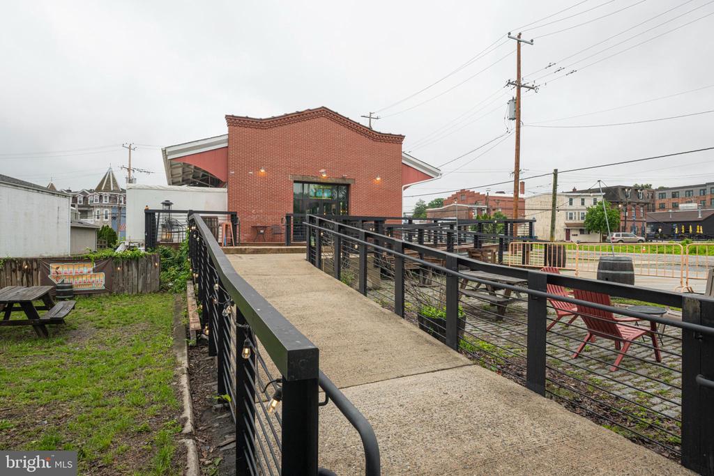 425 BRIDGE STREET