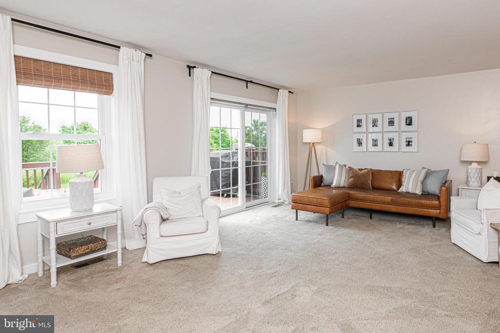 1053 ALMOND DRIVE 3