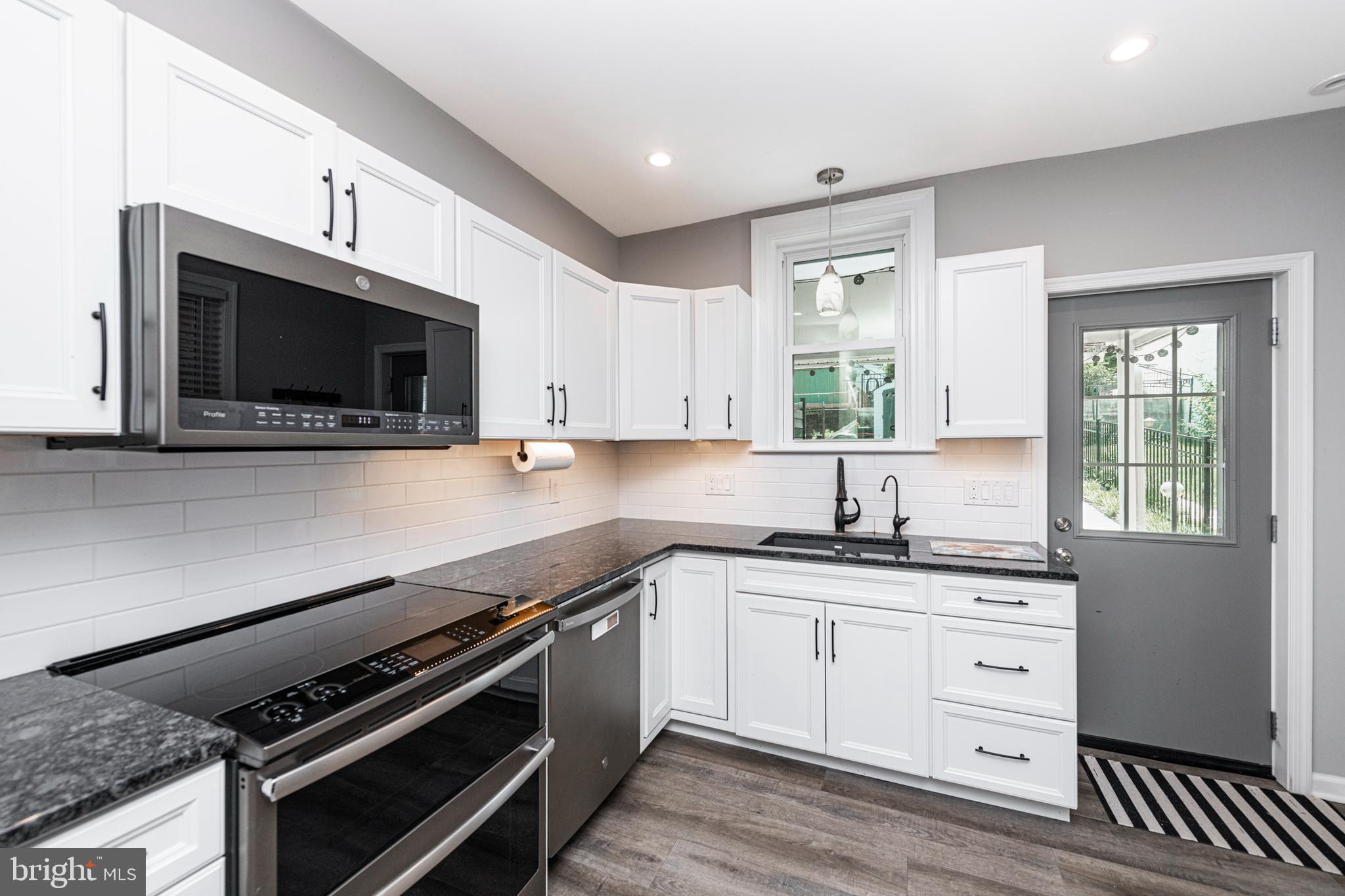 394 WASHINGTON AVENUE